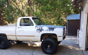 Chevrolet-Silverado-k10-1985-2