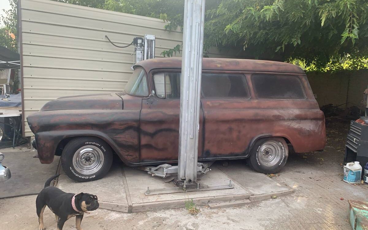 Chevrolet-Suburban-1959-1