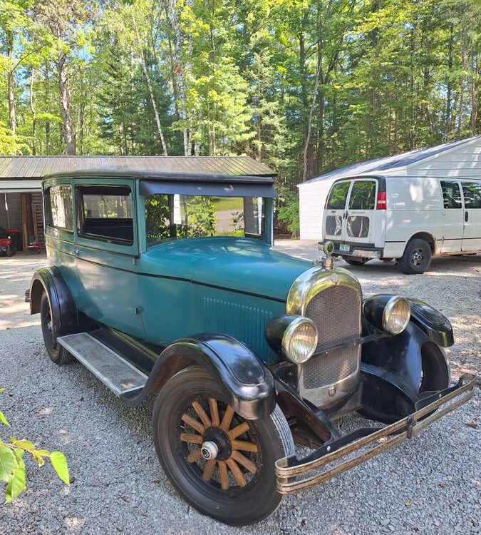 Chrysler-2-door-1928-3