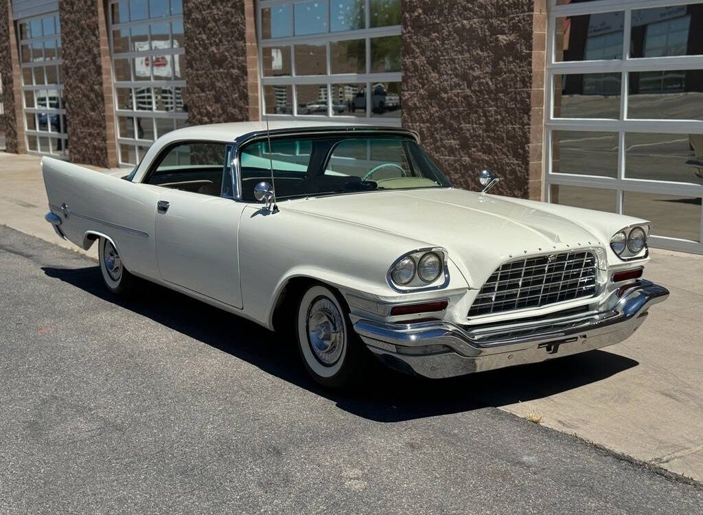 Chrysler-300c-1957-21