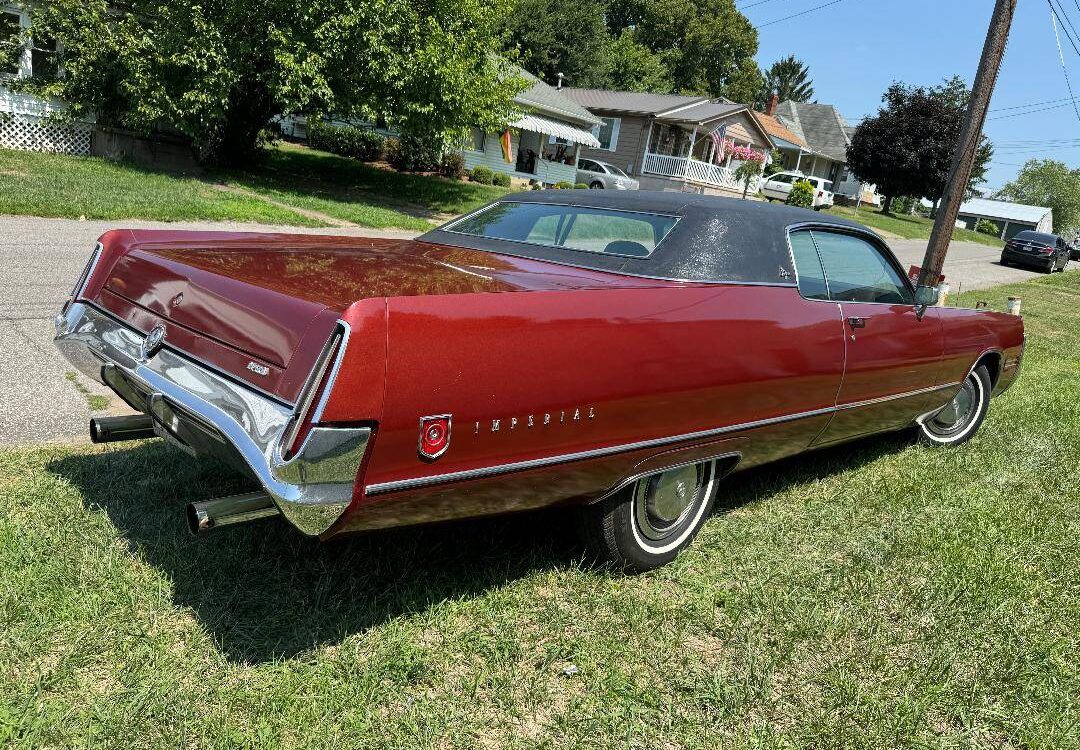 Chrysler-Imperial-1972-10