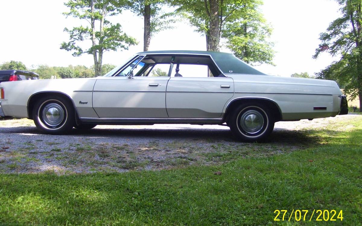 Chrysler-Newport-1978-15