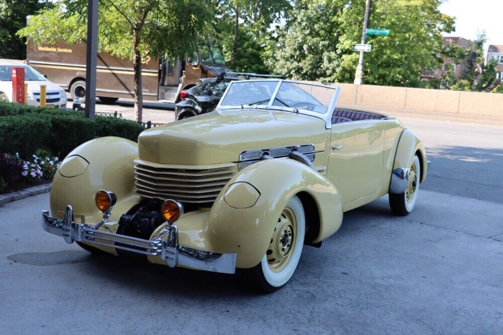 Cord-812-Phaeton-1937-1