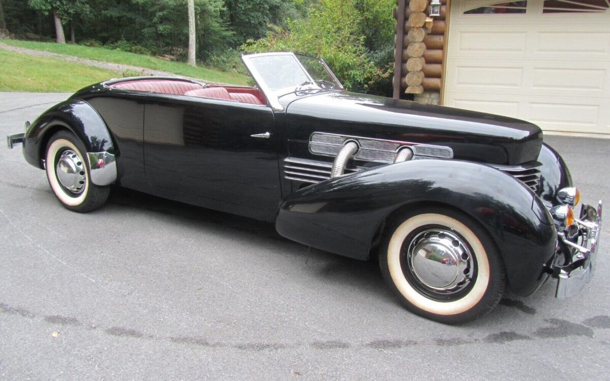 Cord-812-Phaeton-Cabriolet-1937-14