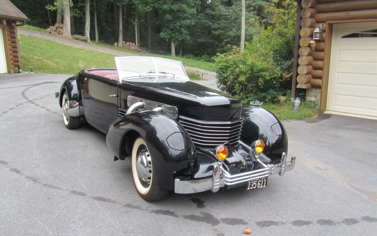 Cord-812-Phaeton-Cabriolet-1937-7