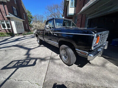 Dodge-Adventurer-100-Power-Wagon-Pickup-1977-9