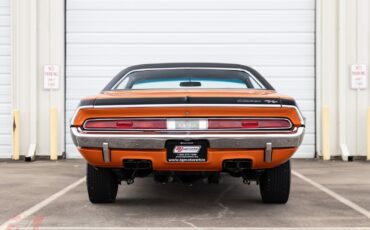 Dodge-Challenger-1970-12