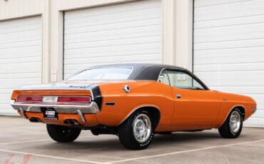 Dodge-Challenger-1970-13