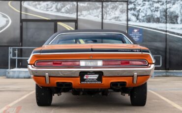 Dodge-Challenger-1970-3