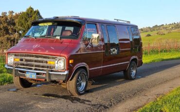 Dodge-Classic-van-1978-1