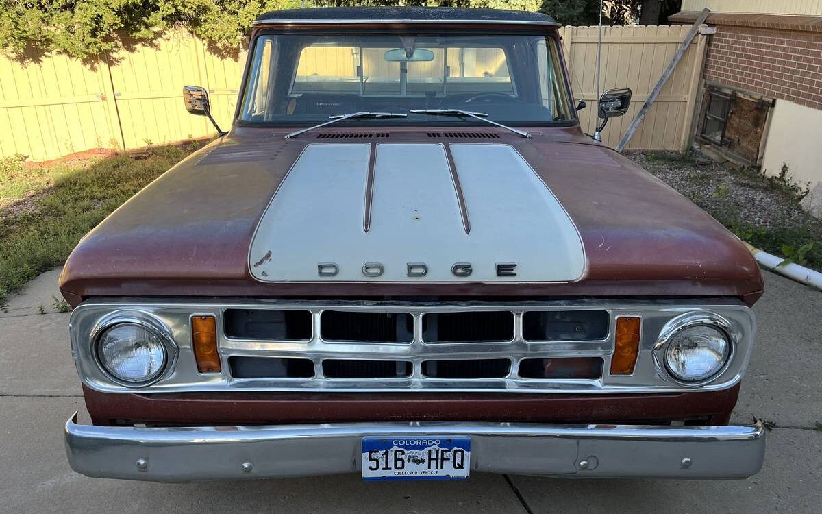 Dodge-D100-sweptside-adventurer-1968-1