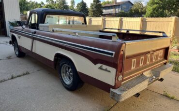 Dodge-D100-sweptside-adventurer-1968-9