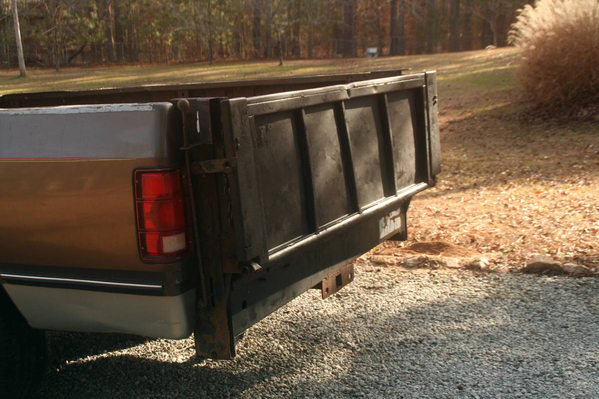 Dodge-D150-1988-5