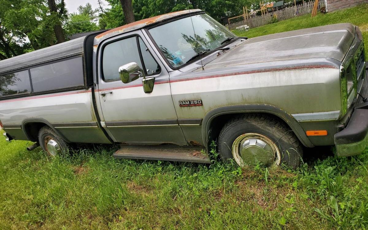 Dodge-D250-diesel-1991-13