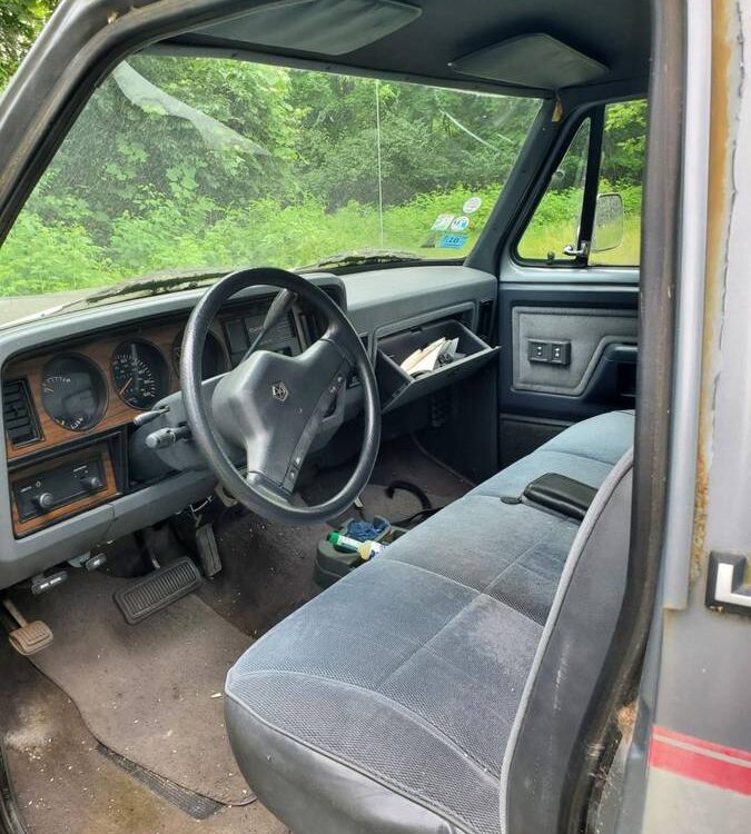 Dodge-D250-diesel-1991-3