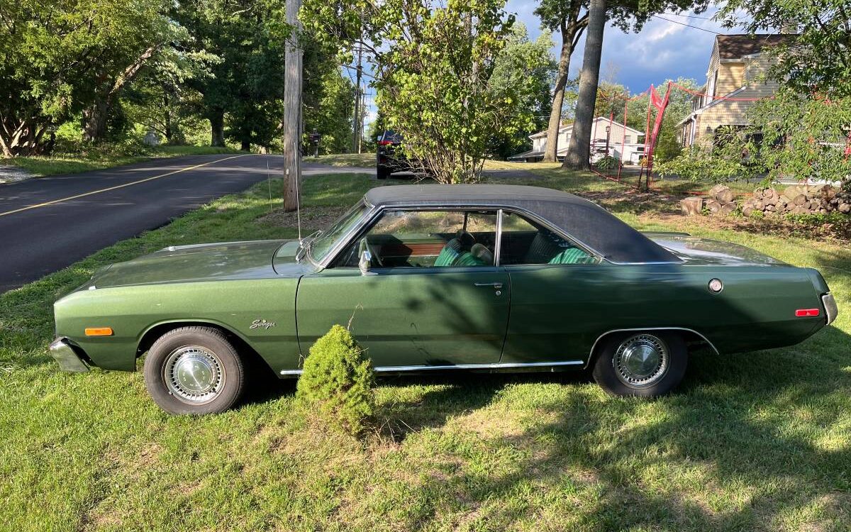 Dodge-Dart-swinger-1973-4