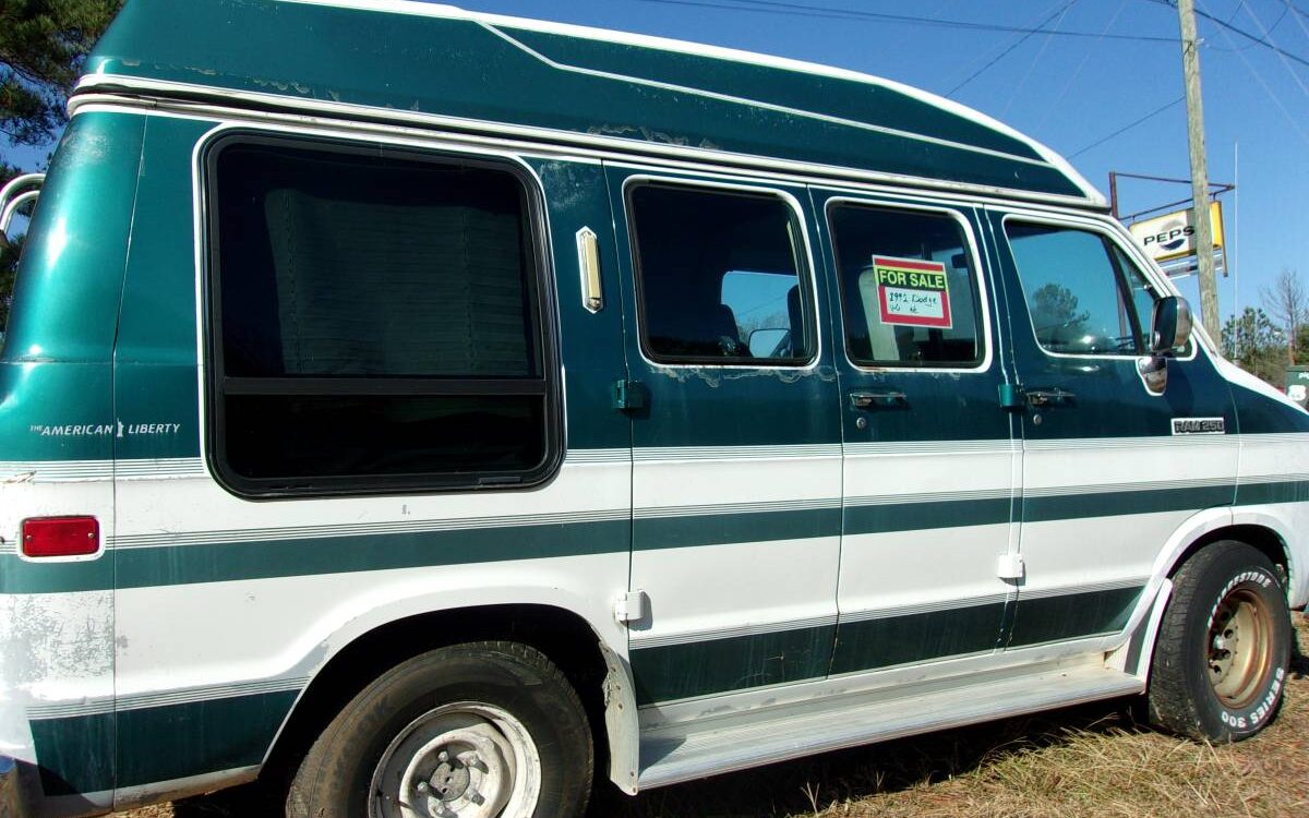 Dodge-High-top-custom-van-1992-6