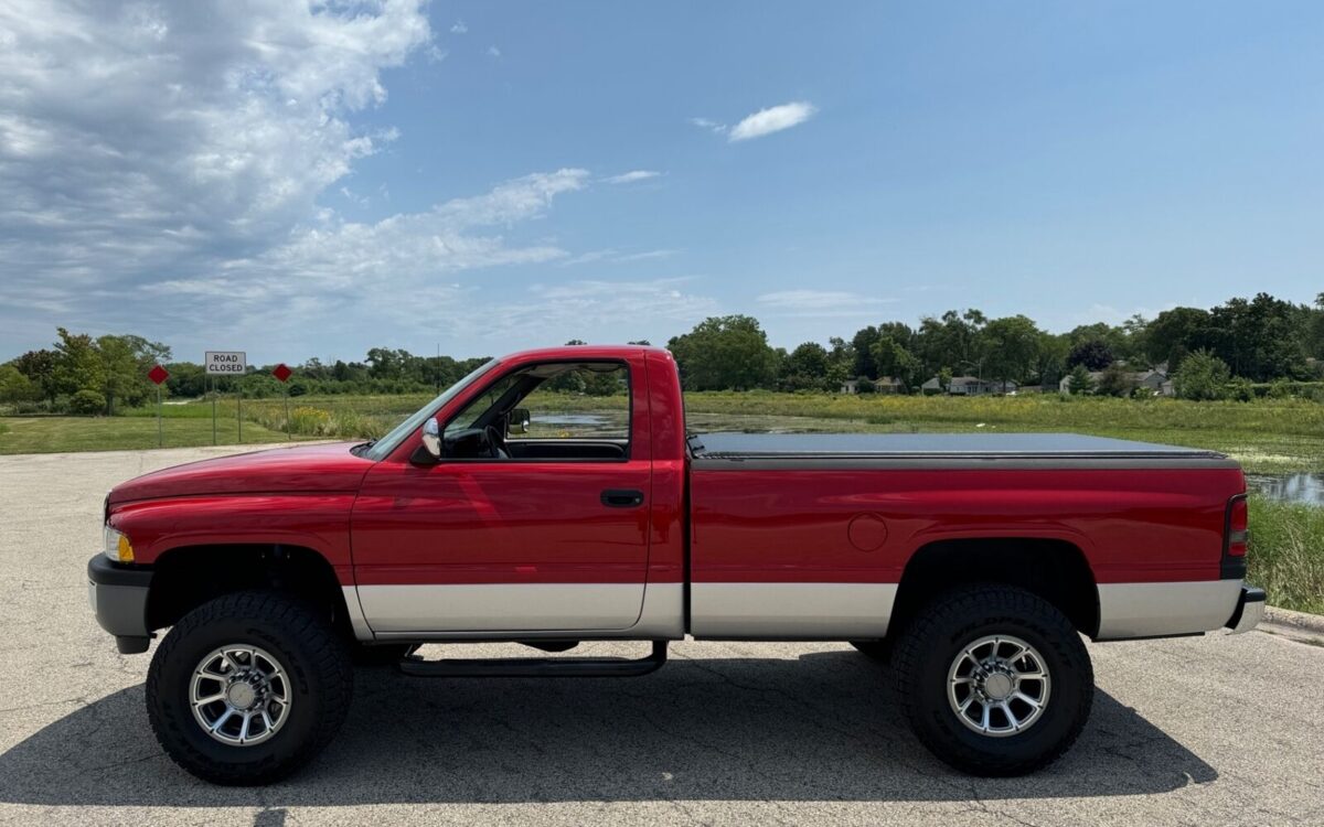 Dodge-Ram-2500-Pickup-1994-2