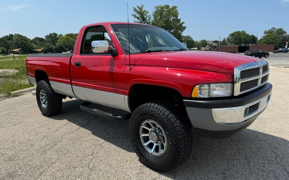 Dodge-Ram-2500-Pickup-1994-9