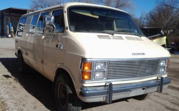 Dodge-Ram-b-250-camper-van-1985-1