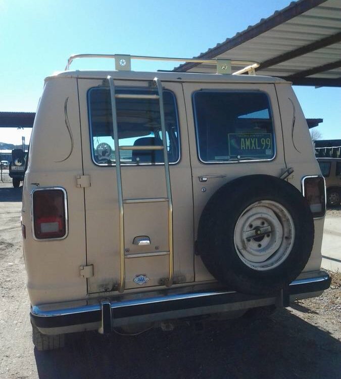 Dodge-Ram-b-250-camper-van-1985-3