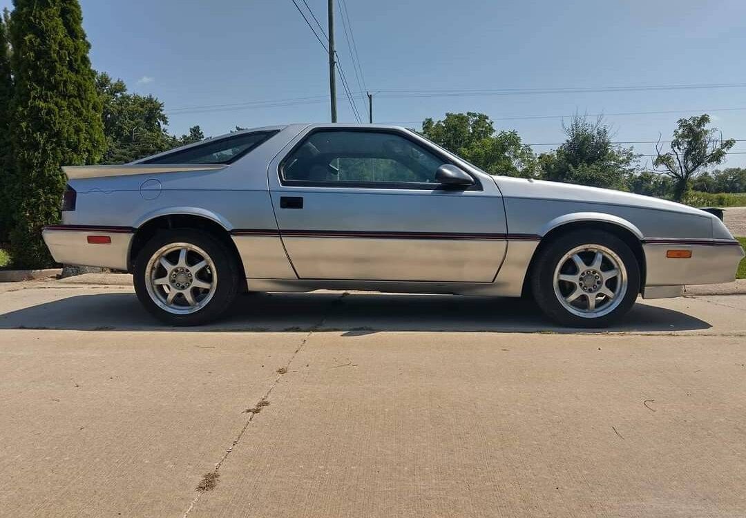 Dodge-Ram-daytona-1987-6