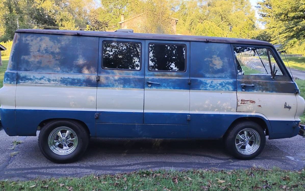 Dodge-Van-1967-1