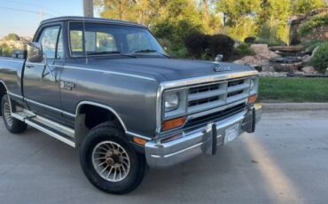 Dodge-W-series-power-150-job-rated-1987