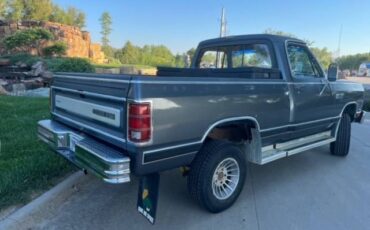 Dodge-W-series-power-150-job-rated-1987-5