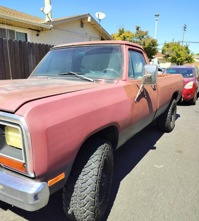 Dodge-W250-power-ram-1985-1