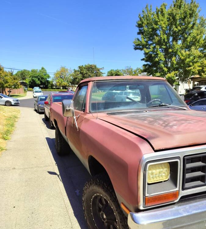 Dodge-W250-power-ram-1985-3