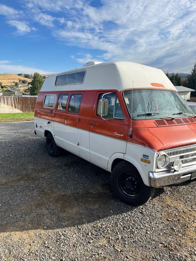 Dodge-W300-van-1972-1