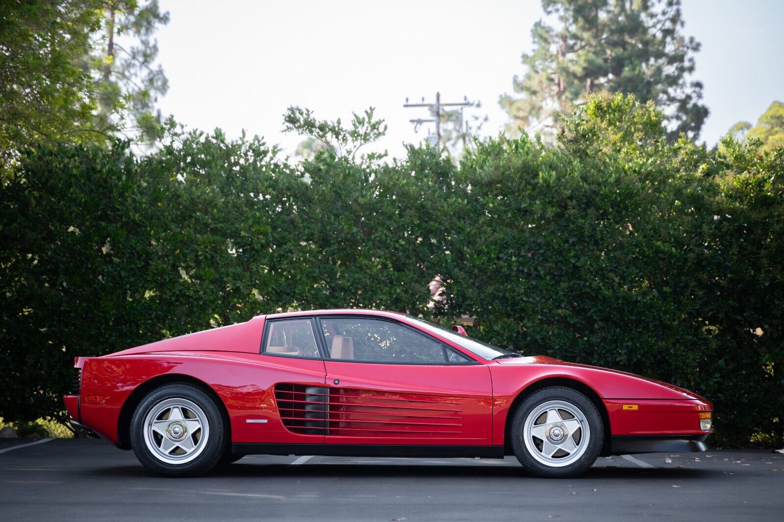 Ferrari-Testarossa-Coupe-1986-12