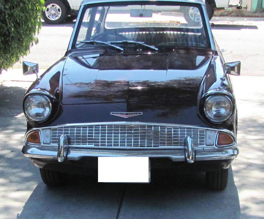 Ford-Anglia-super-1966-6