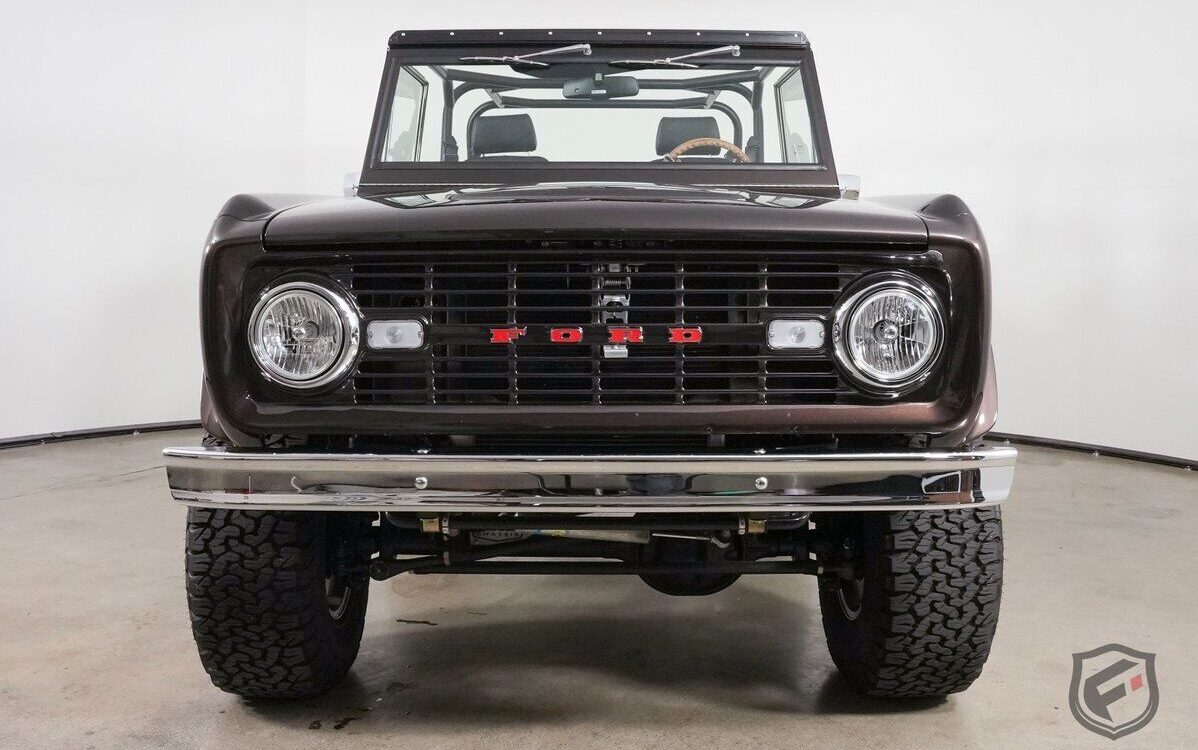 Ford-BRONCO-CUSTOM-HAND-BUILT-SUV-1968-2