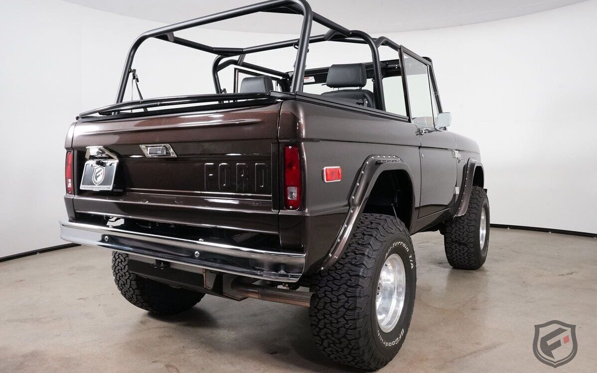 Ford-BRONCO-CUSTOM-HAND-BUILT-SUV-1968-8