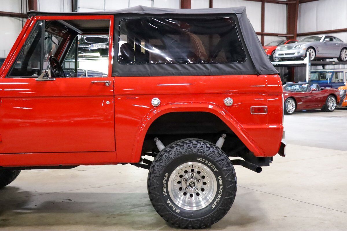 Ford-Bronco-1974-4