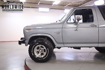 Ford-Bronco-1985-5