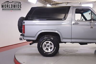 Ford-Bronco-1985-7