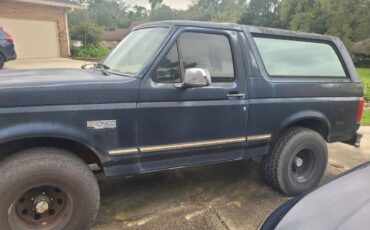 Ford-Bronco-1989-1