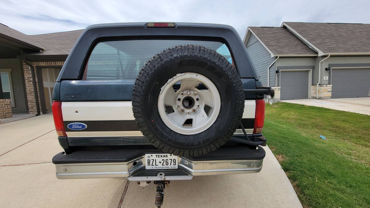 Ford-Bronco-1993-6