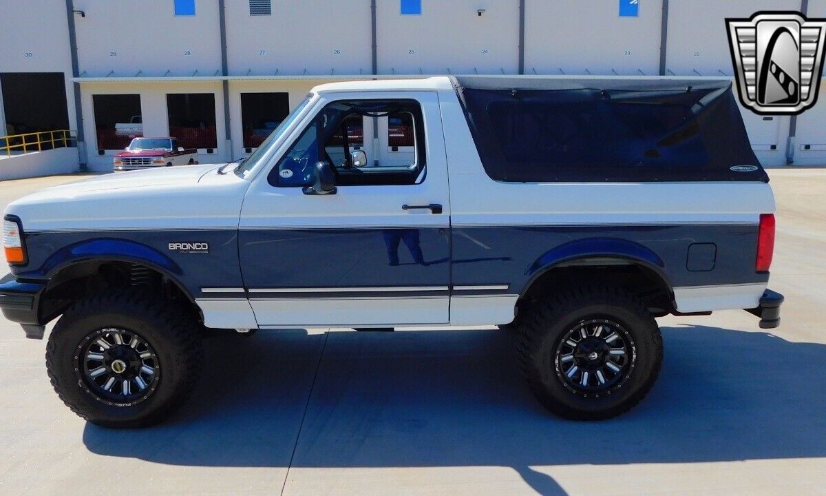 Ford-Bronco-1994-2