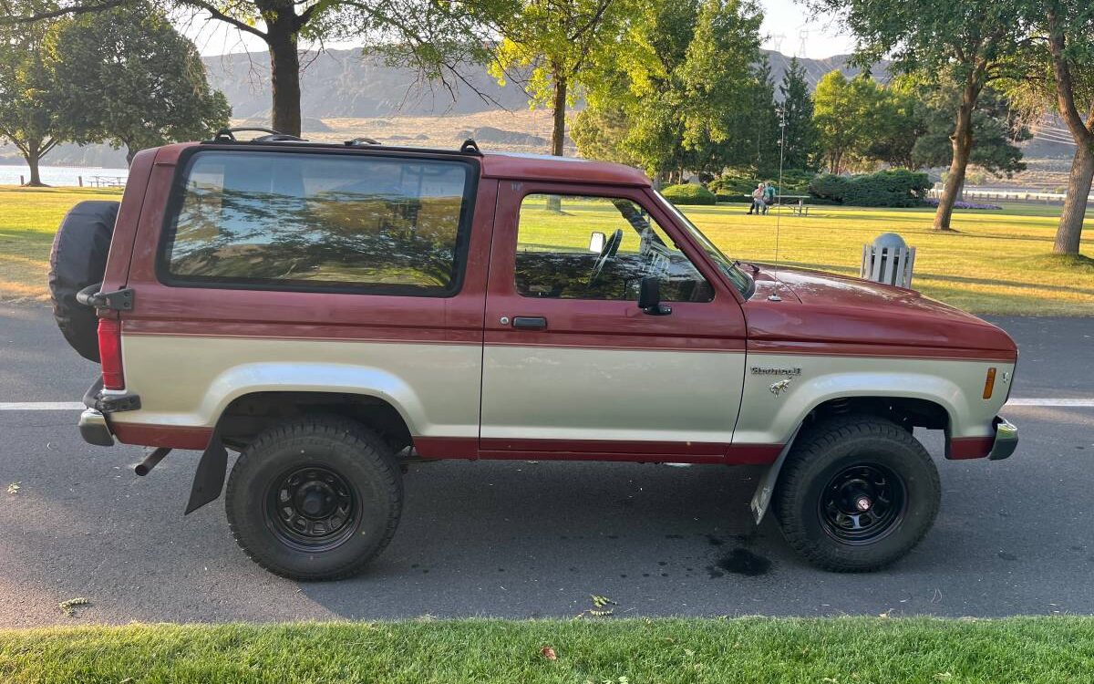 Ford-Bronco-2-1987-6