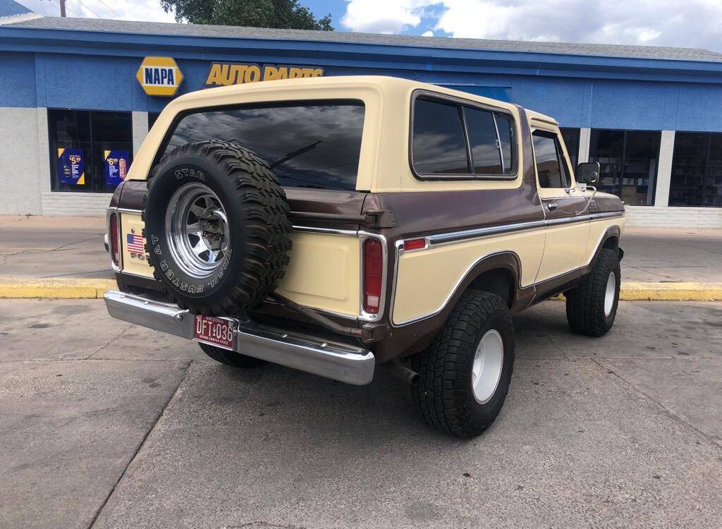 Ford-Bronco-4x4-1979-2