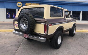 Ford-Bronco-4x4-1979-2