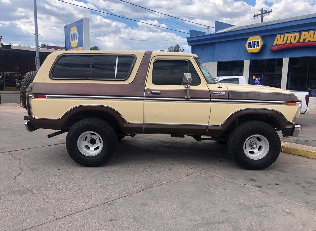 Ford-Bronco-4x4-1979-3