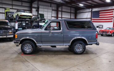 Ford-Bronco-SUV-1990-3