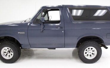 Ford-Bronco-SUV-1993-1