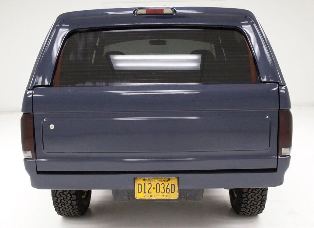 Ford-Bronco-SUV-1993-4