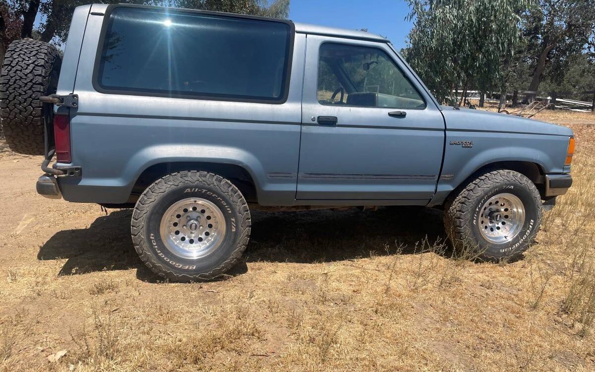 Ford-Bronco-ii-1989-5